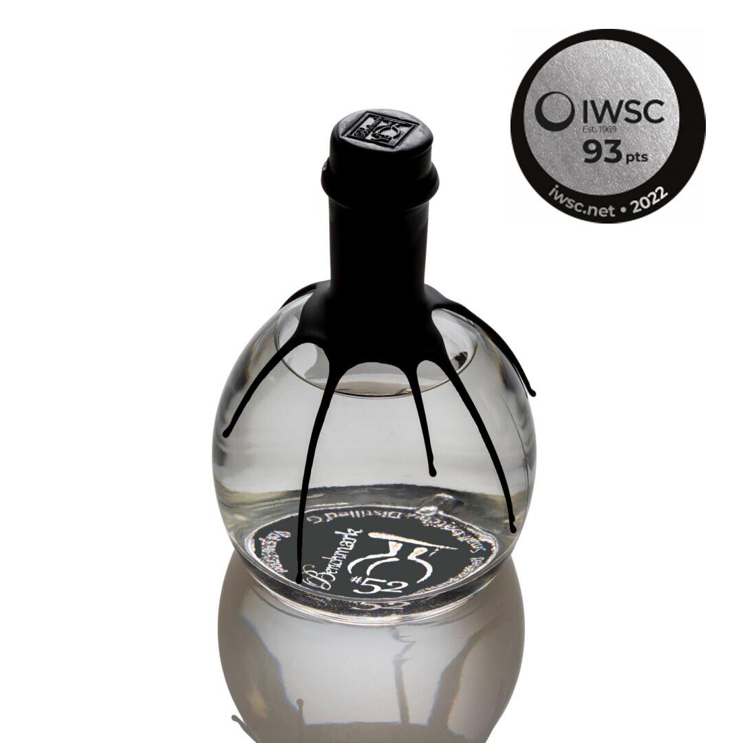 Benchmark 52 Gin 1 Benchmark 52 Gin